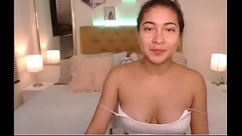 aisha ohara luciendo piel suave, sexy y seductora en internet