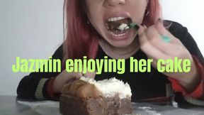 Jazmin enjoying her cake