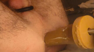 грубо, траханье – POV крупным планом фильм о том, как любительский европейский гей трахает свою задницу дилдо