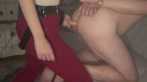 “Mistress Jennifer Strapon Pegging