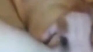 Stortittad svensk blond amatörbrud blir busig