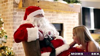 Horny Milf Silvia Saige & Nikole Nash Double Team Santa's Dick This Christmas -S14:E7
