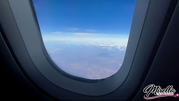 NEM A AEROMO&Ccedil_A VIU CAIU NA NET CASAL FUDENDO NO AVI&Atilde_O