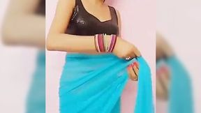 Curvaceous Indian woman teaches how to drape saree