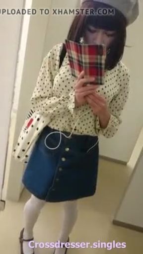 absolutely beautiful crossdresser cums handsfree 2