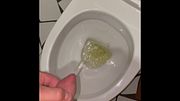 Guy pissing in  slow motion