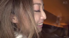 Internet Hook-up: a Big-tit Wife, Shaved Pussy Rubbing and Sucking My Cock -1