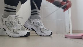 I take off my shoes after gym