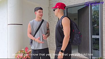 Hago un trio con mi novio y su amigo en la playa