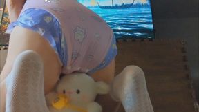 Cutie diaper crinkle sounds and bouncing