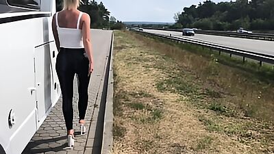 Lara CumKitten - FICK DRIVE IN on the A1