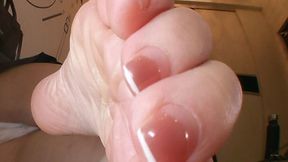 Yurino's lazy soles on the bed (Tiny3DX 44)