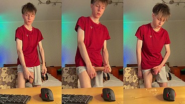Skinny 55kg Guy Playing With His 23cm Heavy Meat