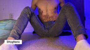 Video Creator Masturbates for His Friends