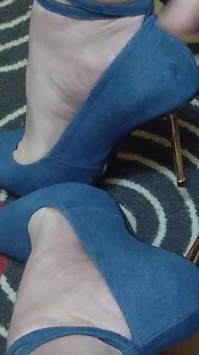 Man in Blue Jeans Pointed Toe Metal Heels Masturbate and Cum on Shoes