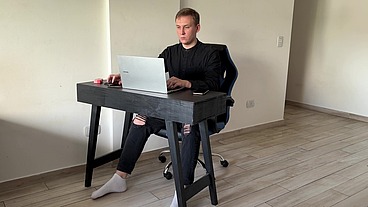 He Couldn’t Work with Me Under the Table [4K]