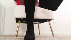 Sensual black goddess Patricia teases with sweaty nylon feet