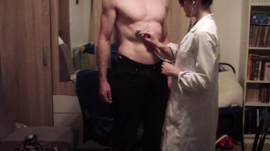 medecin´s hard handjob by young russian doctor