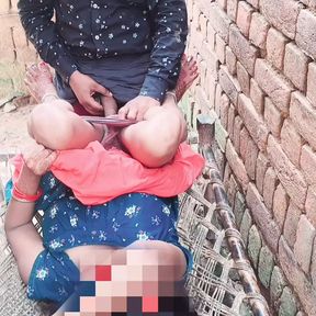 Indian slut outdoor in gets pussy fuck by young boyfriend