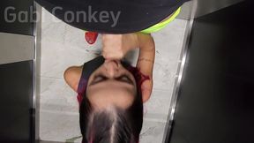 pov fudendo a sobrinha da sindica no elevador do condominio- srkmarote