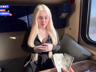 CHEATING ON A TEACH. eighteen-year-old large booty companion cheated on her boyfriend in the compartment.