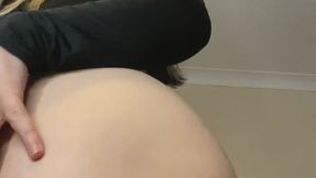 Giantess strip and body worship