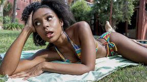 Dark-skinned beauty keeps eye contact for outdoor deepthroat shot