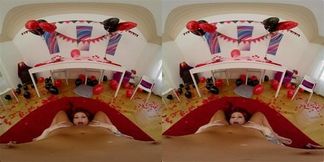 Lesbian Facesitting with Gigi Rouge on Valentine's Day