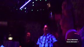 gang-bang et gloryhole dans un club echangiste pour ce jour voici la ...