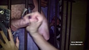 gang-bang et gloryhole dans un club echangiste pour ce jour voici la ...