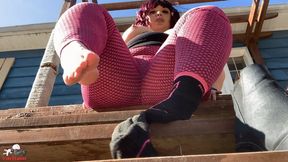 Big Boots, Black Socks and Feet Worship 720p wmv