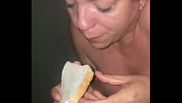 ALIMENTEI MINHA PUTA COM PORRA NA P&Acirc_O