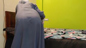 Woman in Hijab Sex with Her Boyfriend While No One at Home