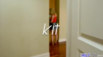 Krissy Lynn, Laura Bentley, and Kit Mercer's Sizzling MILF Blowjobs