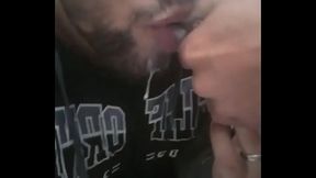 Coroa casado me fodeu no banheiro