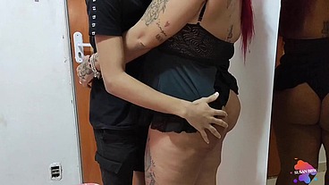 Espanhola no novinho com gozada gostosa, ele só não sabia que meu marido estava no outro quarto ouvindo tudo