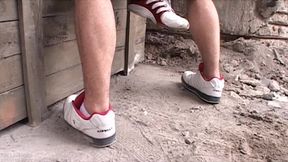 Bi Lad Opens His Hole