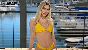 ”BJRAW Delilah Day's face gets drenched”