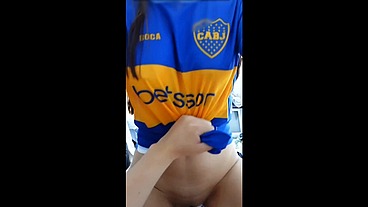 Hermanastra con tetas perfectas 18+se desnuda y me enseña su culo y tetas perfectas. Hacemos el amor.