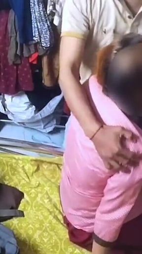 Indian Village Girlfriend Ko Dost Ke Ghar Le Jake Desi Banda Ne Mast Chudai Kiya