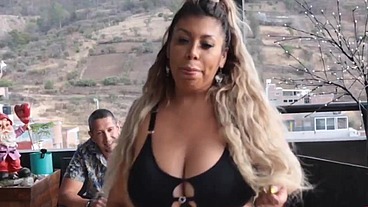 Sharonpielmorena - una mesera muy hot