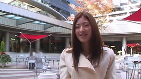 Sarina Ono Gets Naughty in the Elevator to Suite Fun