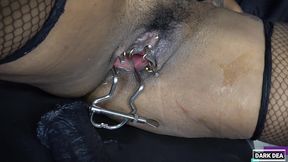 the kinky slut queen  dark dea  the kinky slut queen  dark dea  rides the huge  centaur xl  filling her pussy with lots of yellow cum part.3/3  hankey stoys&quo