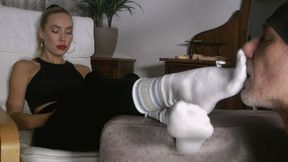 MissEvasSocksAndFeetWorship (WMV)