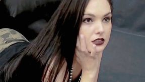 Smoking Sexy BlackLips 100s Model Paula Video 091 (1920X1080p)