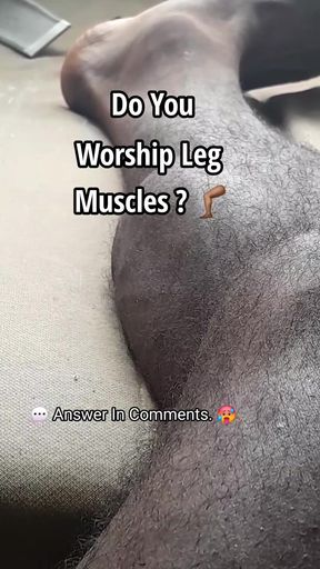 Do you worship my muscles ?  Feet Worshipping black