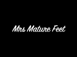 Mrs Aged Feet Domestic Dominatrix 402