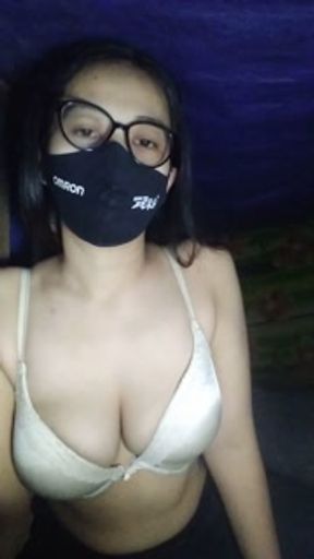 cewek ini lagi sange sendirian, ingin dientot