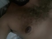 Gay gozando e falando putaria na punheta