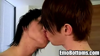 Emo twink Alex Cane gets his hard cock sucked on